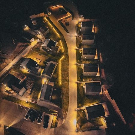 Moon Village Comarnic Sinaia Buitenkant foto